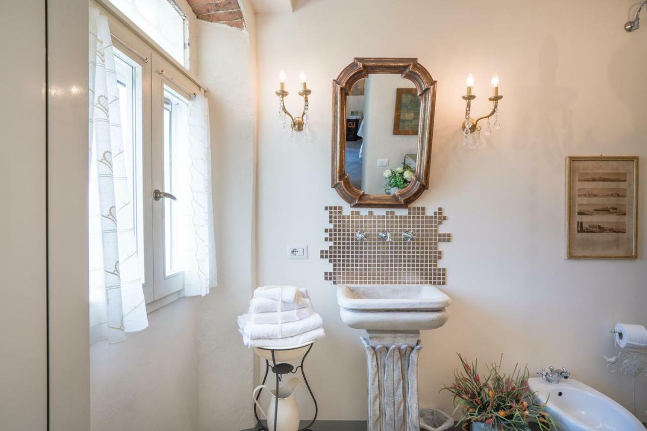 B&B Rosso Baccara Montevettolini Exterior photo