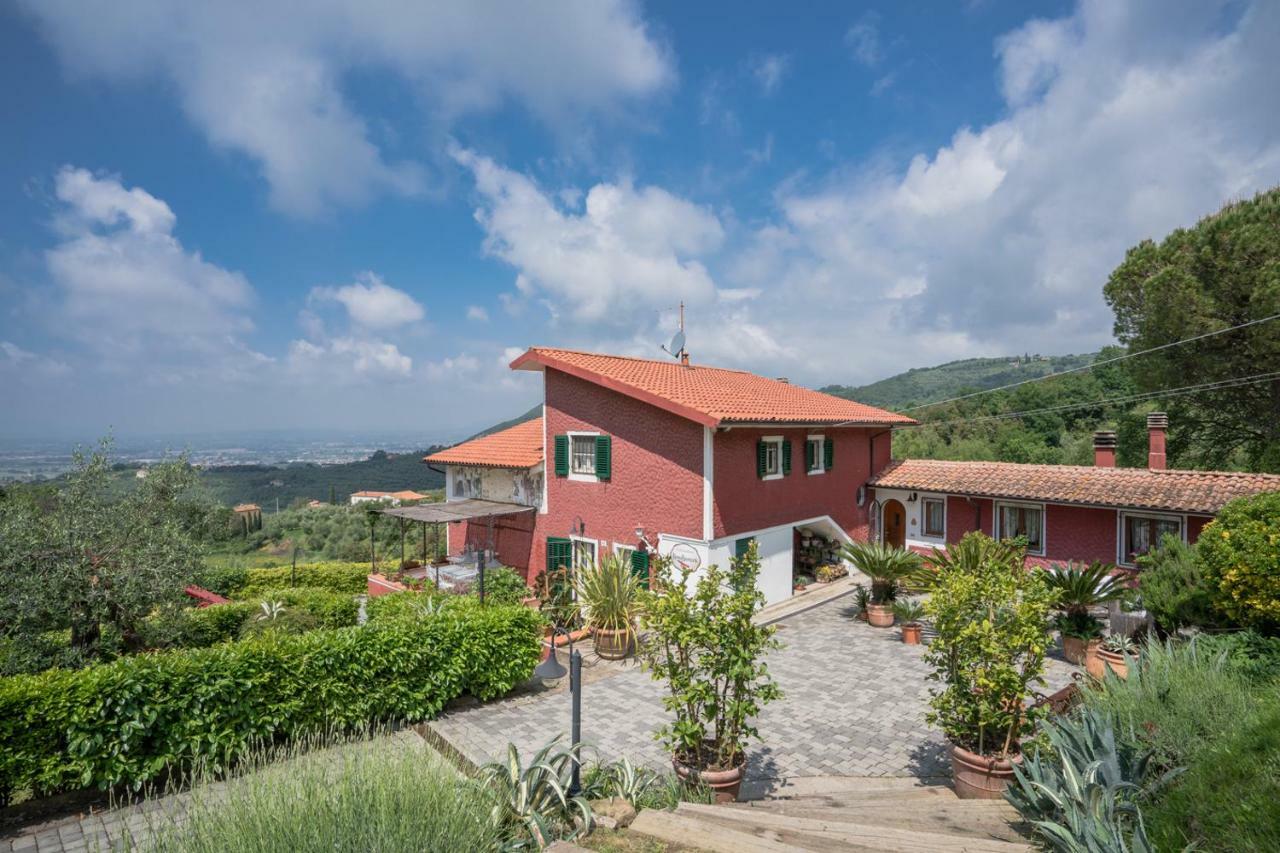 B&B Rosso Baccara Montevettolini Exterior photo